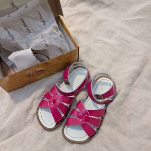 Glossy Pink Sandals with Crisscross Straps
